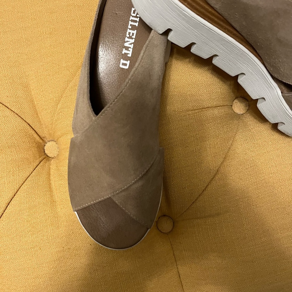 Silent D Racket Sandals. Tan Suede. Size 38 Gentl… - image 6